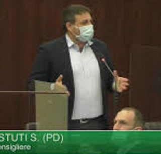 Riforma sanitaria: «Fontana e Moratti avrebbero accettato qualsiasi rilievo pur di farsela approvare»