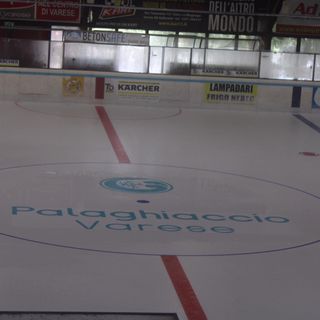 Palaghiaccio, bocciata l'audizione in consiglio comunale delle associazioni sportive