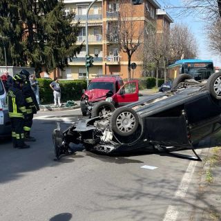 Le immagini dell'incidente (foto da ilSaronno.it)