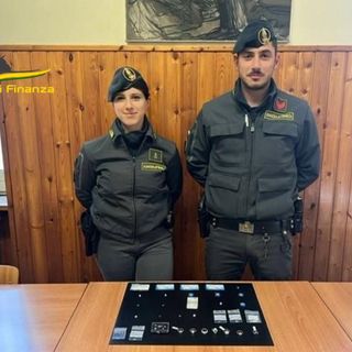 Trovati con diamanti e denaro, la Guardia di Finanza intensifica i controlli ai valichi comaschi