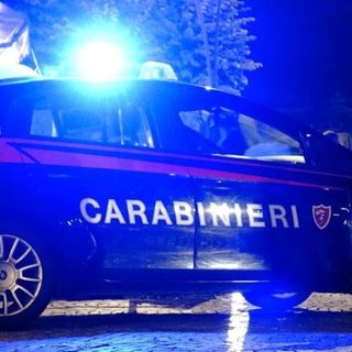 Giovane donna tenta di togliersi la vita, salvata dai carabinieri e dai vigili del fuoco di Luino