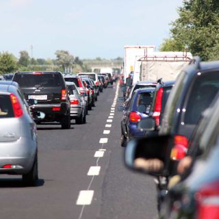 Incidente sulla 336 di Malpensa: due persone soccorse e traffico in tilt