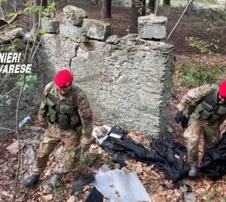 Non si ferma la lotta contro lo spaccio nei boschi: blitz dei carabinieri Cacciatori al Parco Pineta e al Parco Lura