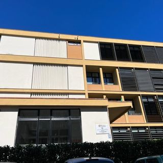 Sta meglio la donna caduta dalle scale all'Einaudi: è stata dimessa dal pronto soccorso
