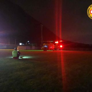 VIDEO e FOTO. Turisti dispersi nei boschi del Sasso del Ferro a Laveno, salvati nella notte