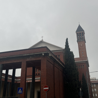 Il temporale spegne le campane, ma &quot;buona Pasqua&quot; risuona più forte a Sant'Edoardo