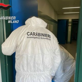 Università in lutto: tre minuti di silenzio per la ragazza trovata morta nei bagni