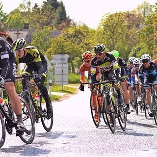 Ciclismo Under 23: Carnago si veste di tricolore