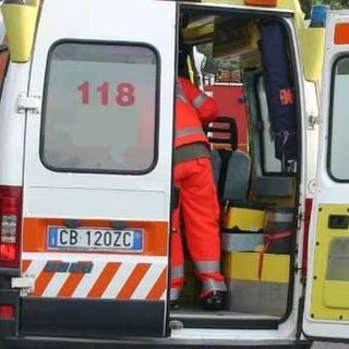 Scontro sulla tangenziale di Varese in zona Ponte di Vedano: soccorsi in azione nell'orario di punta