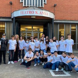 Busto, i ragazzi delle De Amicis ricordano le vittime di mafia con uno spettacolo teatrale