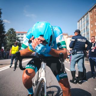 Eolo-Kometa: che beffa! Maestri ripreso a volata già lanciata. «Ci ho creduto, ma questo è lo sport»