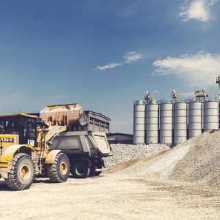 Escavatori cingolati: macchine movimento terra dotate di benna Escavatori cingolati: macchine movimento terra dotate di benna