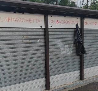 La nuova fiaschetteria in piazzale Pogliaghi al Sacro Monte, una &quot;costola&quot; della Corte dei Brut, sarà aperta da martedì prossimo
