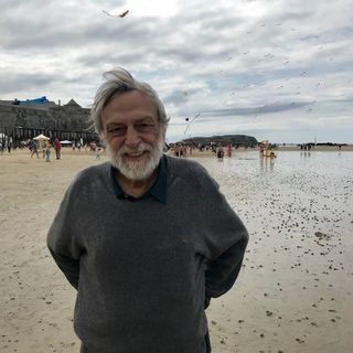 Gino Strada nella foto postata da Emergency