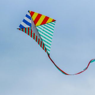 Il vento in giornata spazzerà via le nuvole. Da domani balzo delle temperature: possibili 23 gradi