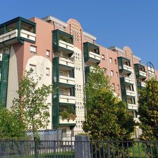 Avviso di vendita senza incanto per immobili a Samarate il 9 settembre
