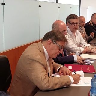 Protocollo sicurezza: rinnovato l'accordo tra comuni, Regione e Prefettura per treni e taxi