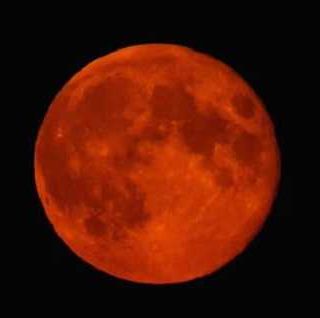 Luna di sangue nella notte tra sabato e domenica: in Italia l'eclissi sarà visibile dalle 4.28 fino all'inizio della fase totale