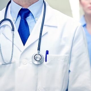Sanità, un martedì di sciopero. Ma l'Oncologia del Circolo non aderirà: «Un segno di rispetto verso il paziente»