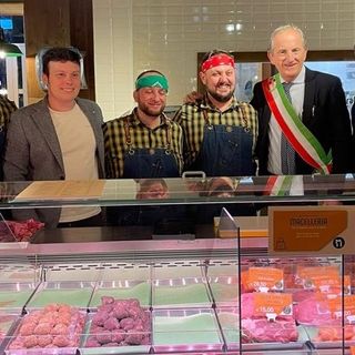 L'inaugurazione il 30 marzo. Qui le foto con il benvenuto a Busto del sindaco Emanuele Antonelli