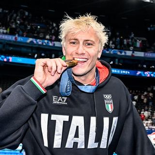 Martinenghi d'oro, come la sua famiglia (foto tratta dalla pagina Facebook ufficiale della Federazione Italiana Nuoto)