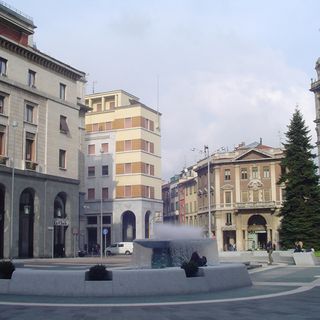 Il Circolo Tricolore in piazza contro il coprifuoco: «Inutile e illegittimo»