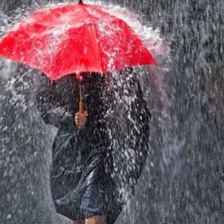 Pioggia intensa sul Varesotto. L'allerta meteo della Protezione civile: «Domani fenomeni persistenti sulle Prealpi Varesine»