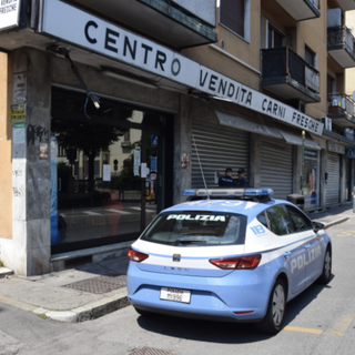 Carne mal conservata e irregolarità: la polizia chiude una macelleria a Varese