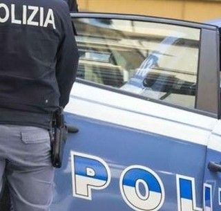 Gallarate, maltrattamenti al figlio. Padre allontanato dalla famiglia