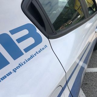 Autista dell'autobus schiaffeggiato e rapinato: la polizia arresta un pregiudicato