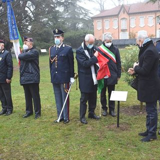 FOTO. Ai Giardini Estensi una targa alla memoria di Giovanni Palatucci