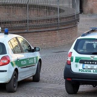 Varese, contrasto alla droga: 600 ore di servizio nel 2022 per gli agenti della polizia locale