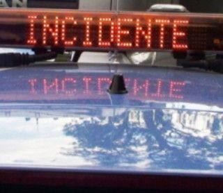 Terribile schianto sulla A4 tra quattro mezzi pesanti: un camionista in condizioni gravissime