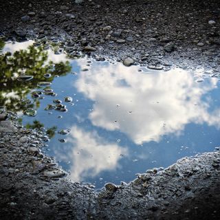 Si comincia con sole e vento. Da metà settimana nuovo peggioramento e calo delle temperature