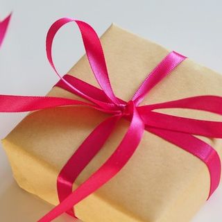 Cosa regalare ai propri clienti: idee e suggerimenti per le aziende