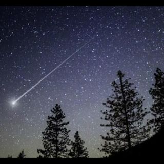 È la notte dei desideri: occhi in su alla caccia di stelle cadenti. «Condizioni meteo favorevoli»