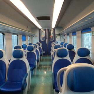 Violenza sul treno, Cecchetti (Lega): «Necessario aumentare sicurezza sui treni lombardi»