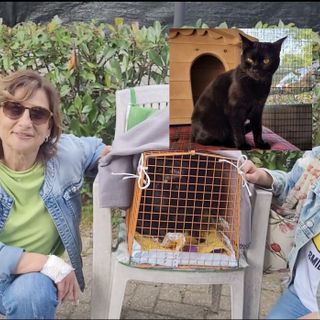Ornella con sua figlia: oggi ha portato a casa Fumo (nel riquadro)