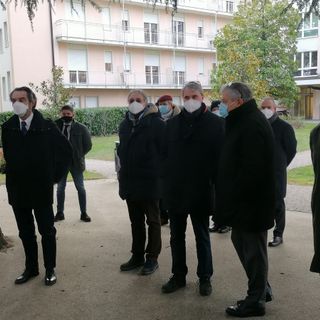 VIDEO. Il Governatore Fontana al Molina per la seconda giornata di vaccini: «La battaglia al virus continua, ma vediamo una luce in fondo al tunnel»
