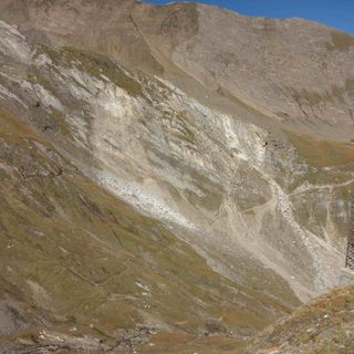 Val Formazza, concluso il recupero delle due vittime della frana nonostante i crolli. Il dolore e il grazie ai soccorritori