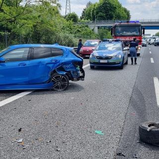 Incidente tra due auto sull'Autostrada dei Laghi nei pressi di Solbiate Arno in direzione Varese
