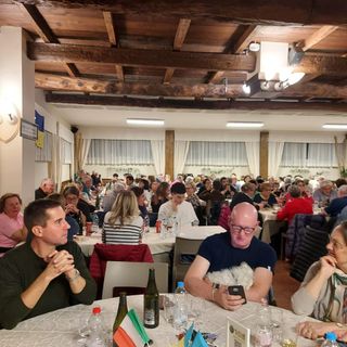 &quot;ogni bùsca l'e 'na trae&quot; - ogni pagliuzza diventa una trave