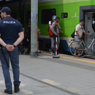 Minaccia di morte il capotreno, arrestato alla stazione di Malnate un 31enne extracomunitario ricercato