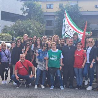 VIDEO e FOTO. La protesta, lo sciopero, il presidio dei lavoratori della Metalgalvano di Saronno: «Chiediamo un riconoscimento economico»