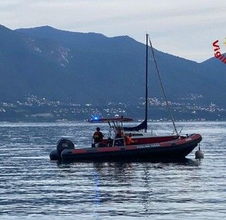 Un'altra vittima dei laghi: ritrovato senza vita il corpo della turista dispersa nel lago Maggiore