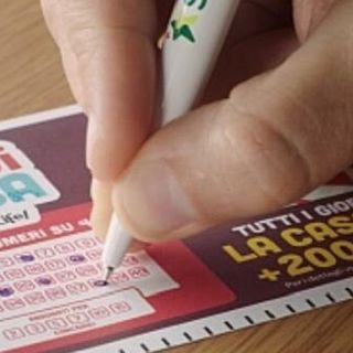 VinciCasa: fortunato giocatore vince casa e 200mila euro a Casciago