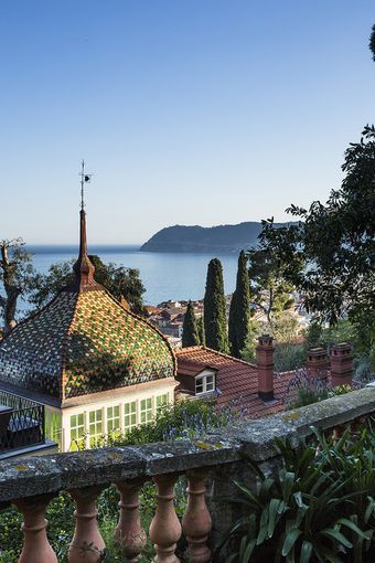 Un grande traguardo per il mondo botanico italiano: I Giardini di Villa della Pergola di Alassio sono ora membri della Royal Horticultural Society Un grande traguardo per il mondo botanico italiano: I Giardini di Villa della Pergola di Alassio sono ora membri della Royal Horticultural Society