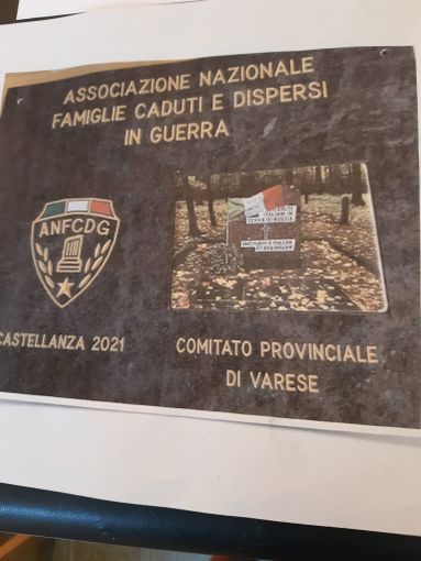 Caduti e dispersi in guerra: lastra al cimitero di Castellanza Caduti e dispersi in guerra: lastra al cimitero di Castellanza
