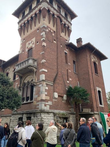 Giornate Fai d’Autunno: più di 2.000 le visite alle ville Pozzi e Ottolini-Tosi Giornate Fai d’Autunno: più di 2.000 le visite alle ville Pozzi e Ottolini-Tosi