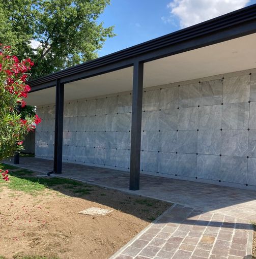 Ottanta nuovi loculi al cimitero di Castellanza. Oggi l'inaugurazione e la benedizione di don Gianni Giudici alla presenza degli amministratori